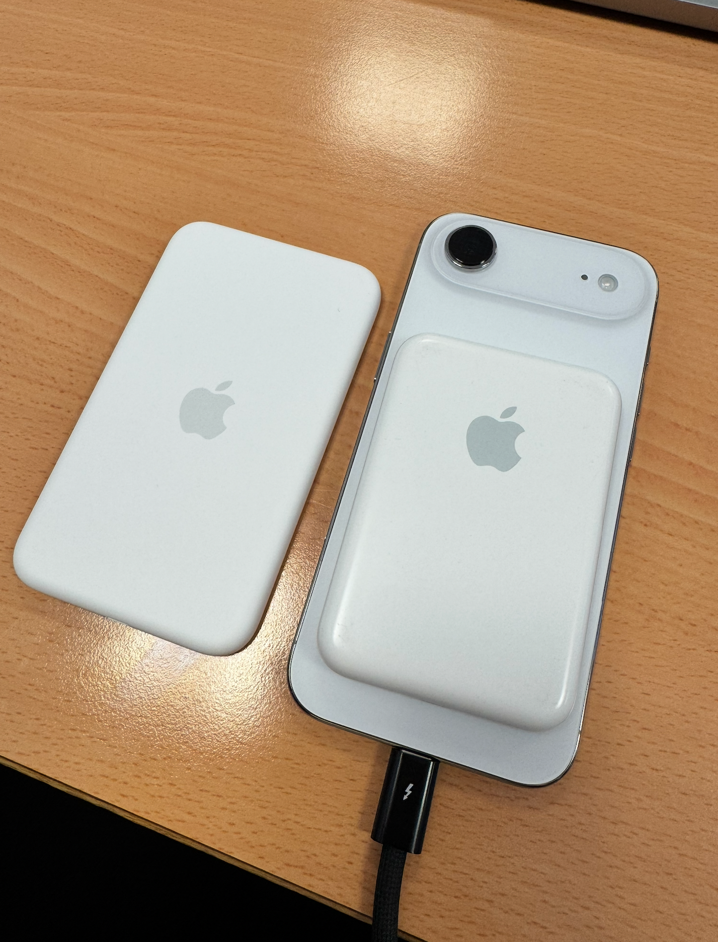 Cargador Portátil para Apple Magsafe 500